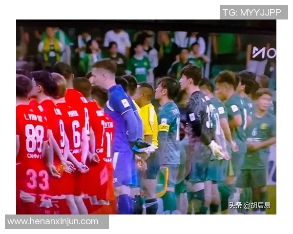 足球巨星因伤缺阵 新赛季前景堪忧 球迷期待他早日回归赛场