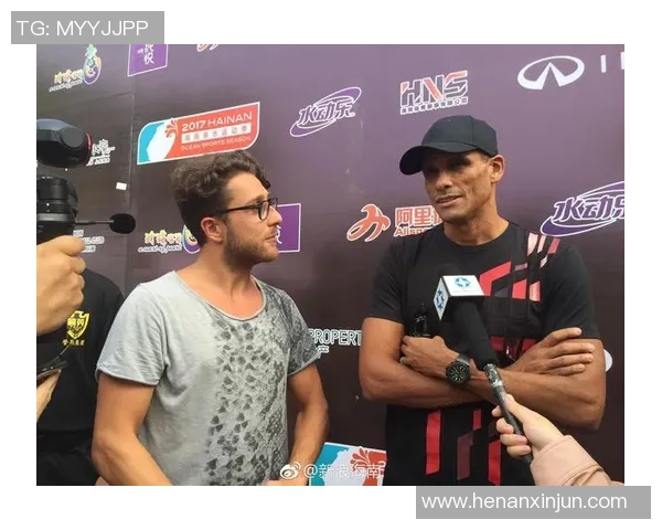 足球球星搭配短裤时尚解析 如何在炎炎夏季展现运动魅力